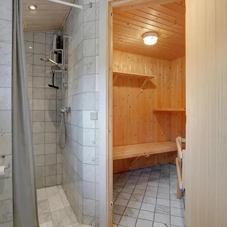 3 Bedroom Stunning In *