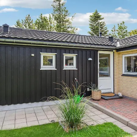 3 Bedroom Stunning In *
